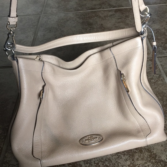 Gently used coach purse - Picture 1 of 4